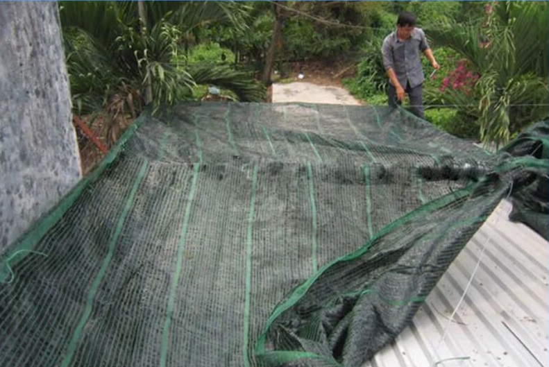 lưới chống nóng nhà cấp 4